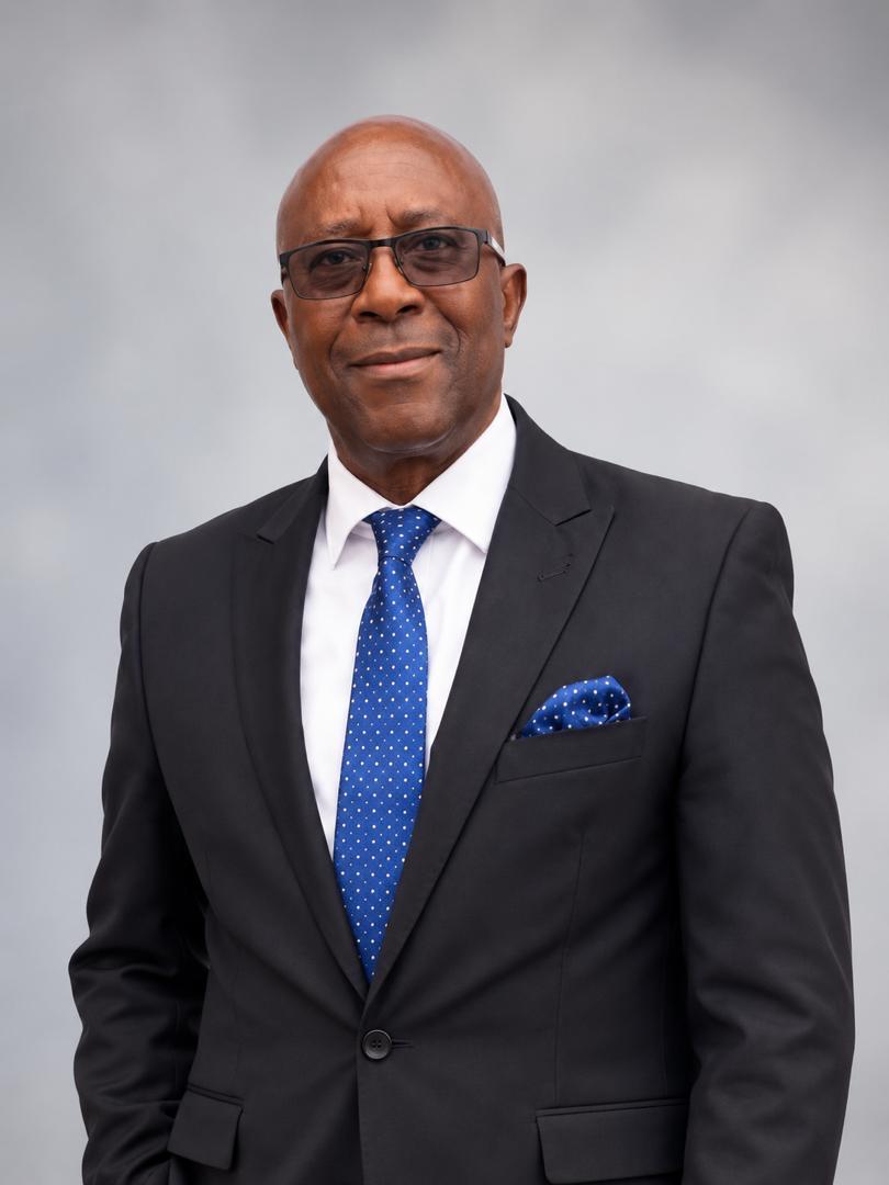 Ivor M. Takor, mni